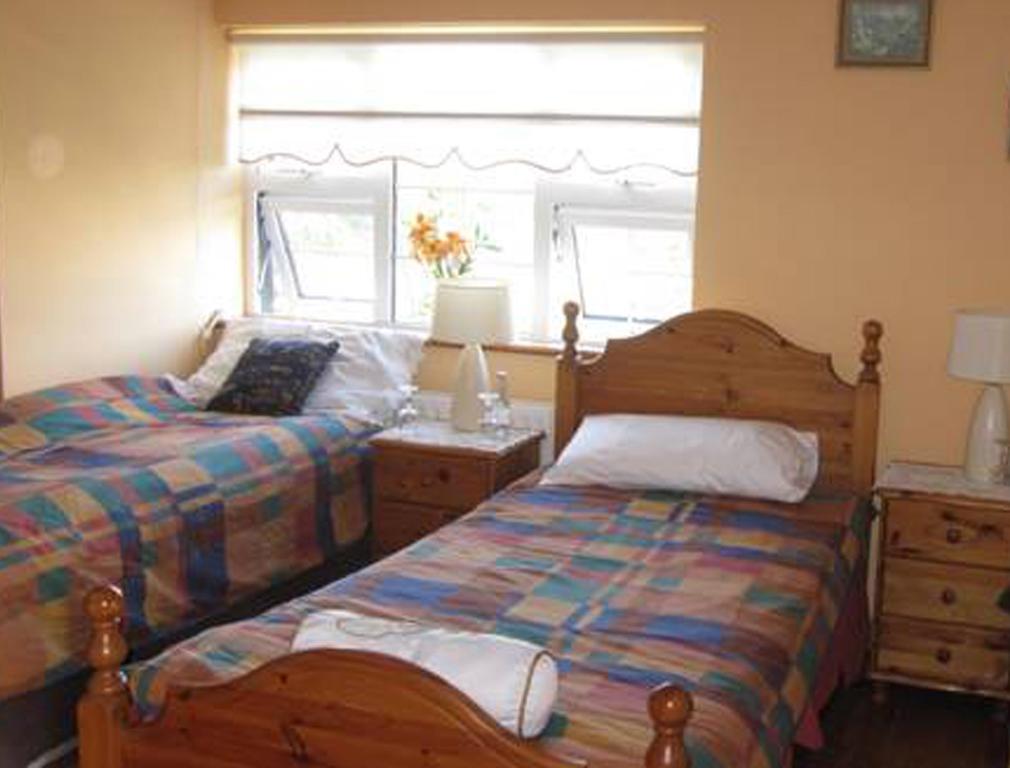 Derghaven B&B, Hostel & Self Catering Scarriff  Room photo