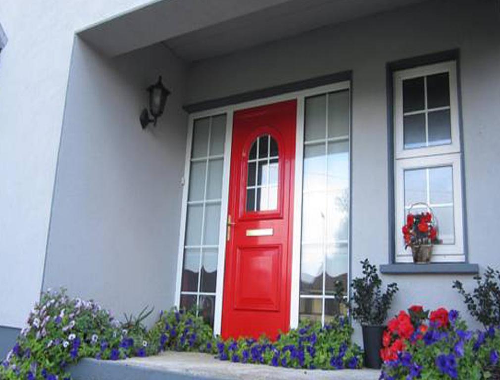Derghaven B&B, Hostel & Self Catering Scarriff  Exterior photo
